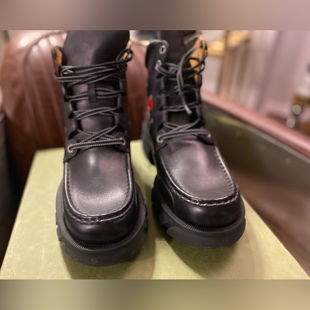 Gucci Men’s Ankle Boot Interlocking G Logo in Black - Picture 4 of 11